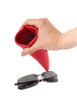 SQUEEZE EYEGLASS CASE-RED